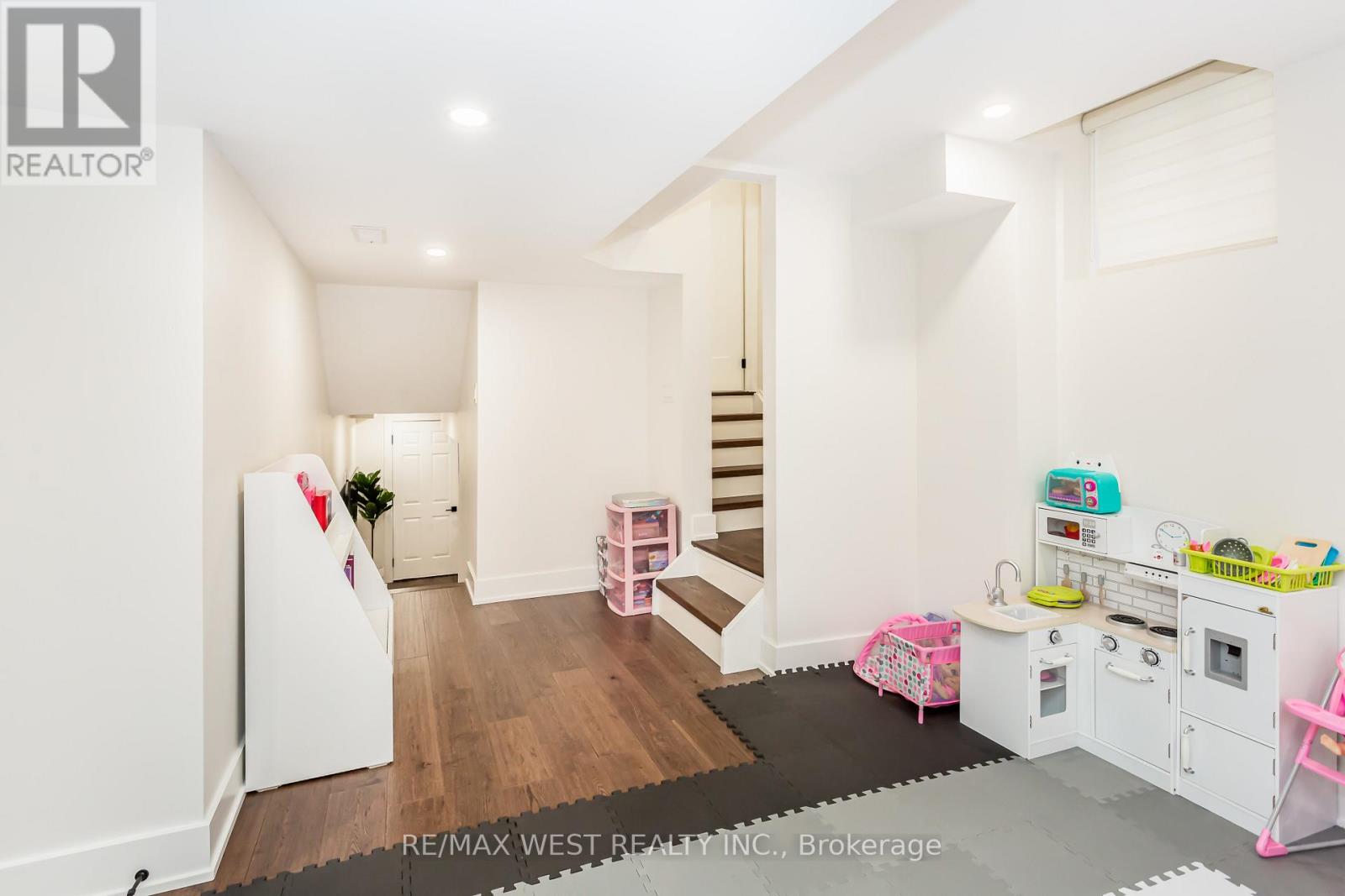 3437 Park Heights Way, Mississauga, Ontario  L5M 0V5 - Photo 39 - W13800682