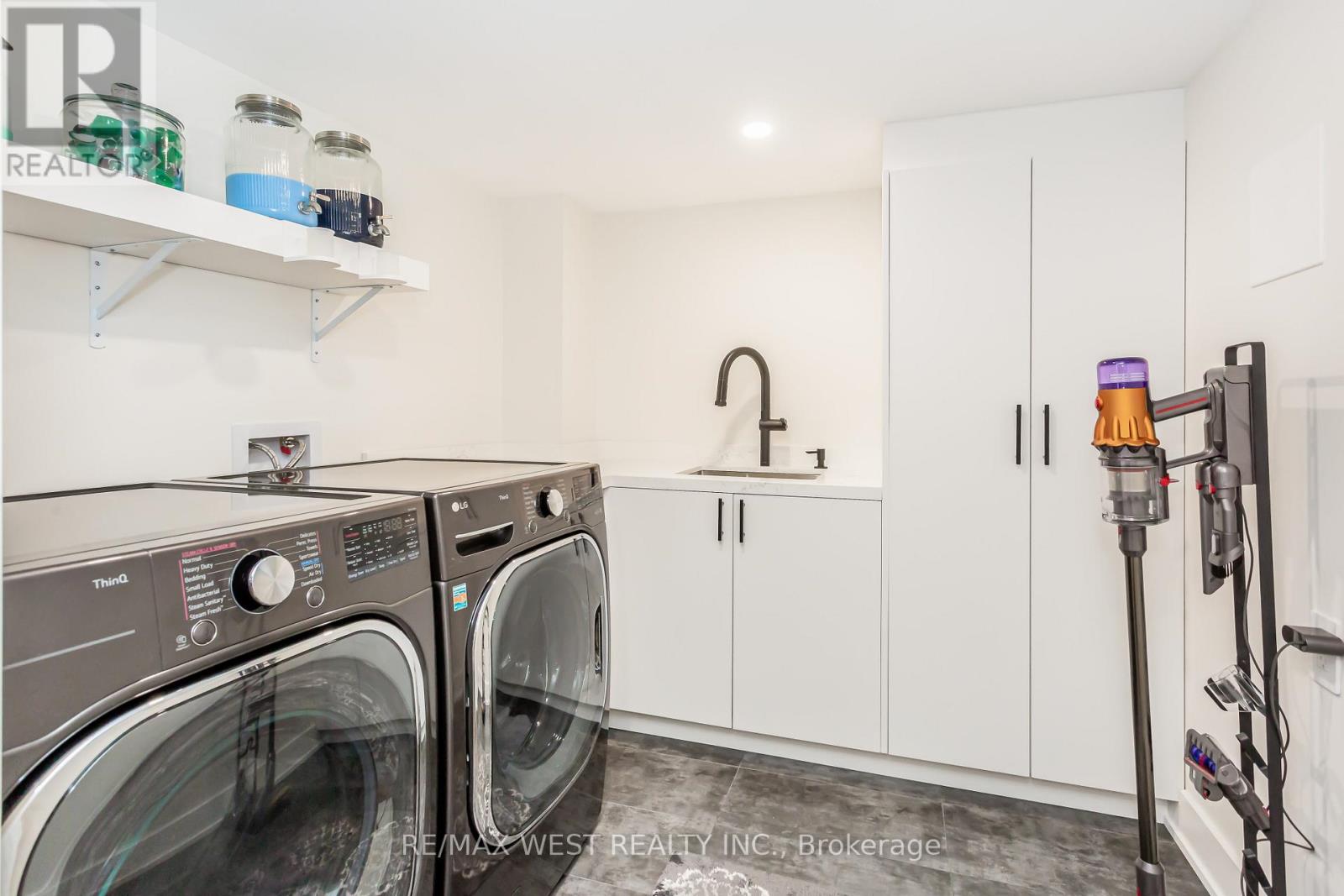 3437 Park Heights Way, Mississauga, Ontario  L5M 0V5 - Photo 45 - W13800682
