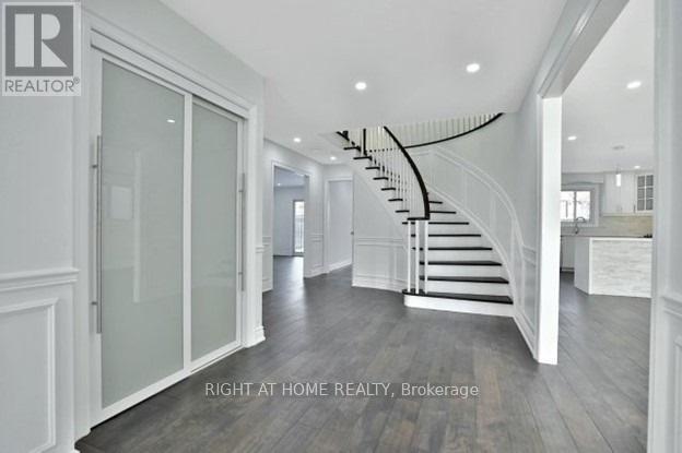 275 River Oaks Boulevard W, Oakville, Ontario  L6H 3V2 - Photo 2 - W13800694