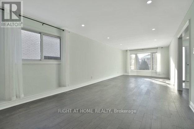 275 River Oaks Boulevard W, Oakville, Ontario  L6H 3V2 - Photo 7 - W13800694