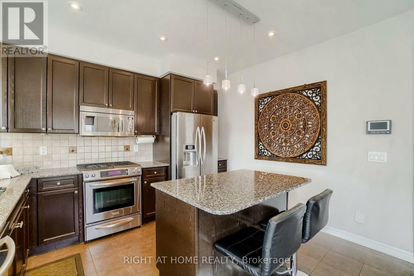 174 Duncan Lane, Milton, Ontario  L9T 3Y1 - Photo 11 - W13800708