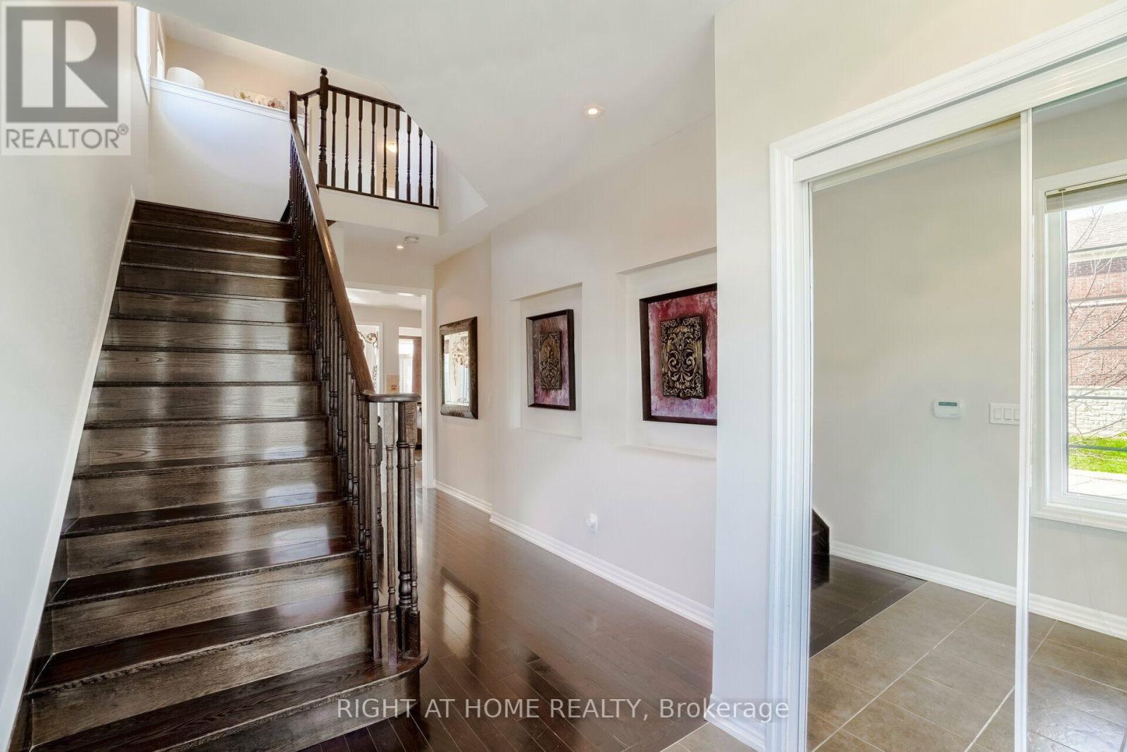 174 Duncan Lane, Milton, Ontario  L9T 3Y1 - Photo 6 - W13800708