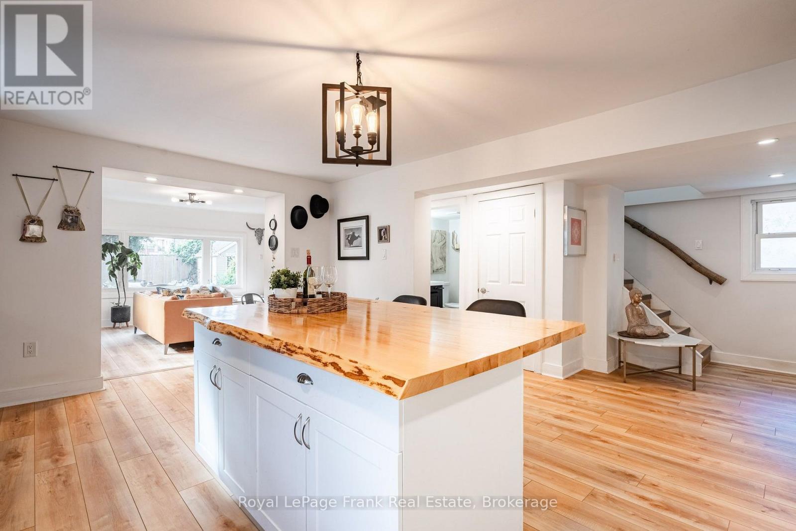 6254 Russell Street, Niagara Falls, Ontario  L2J 1P1 - Photo 10 - X13800158