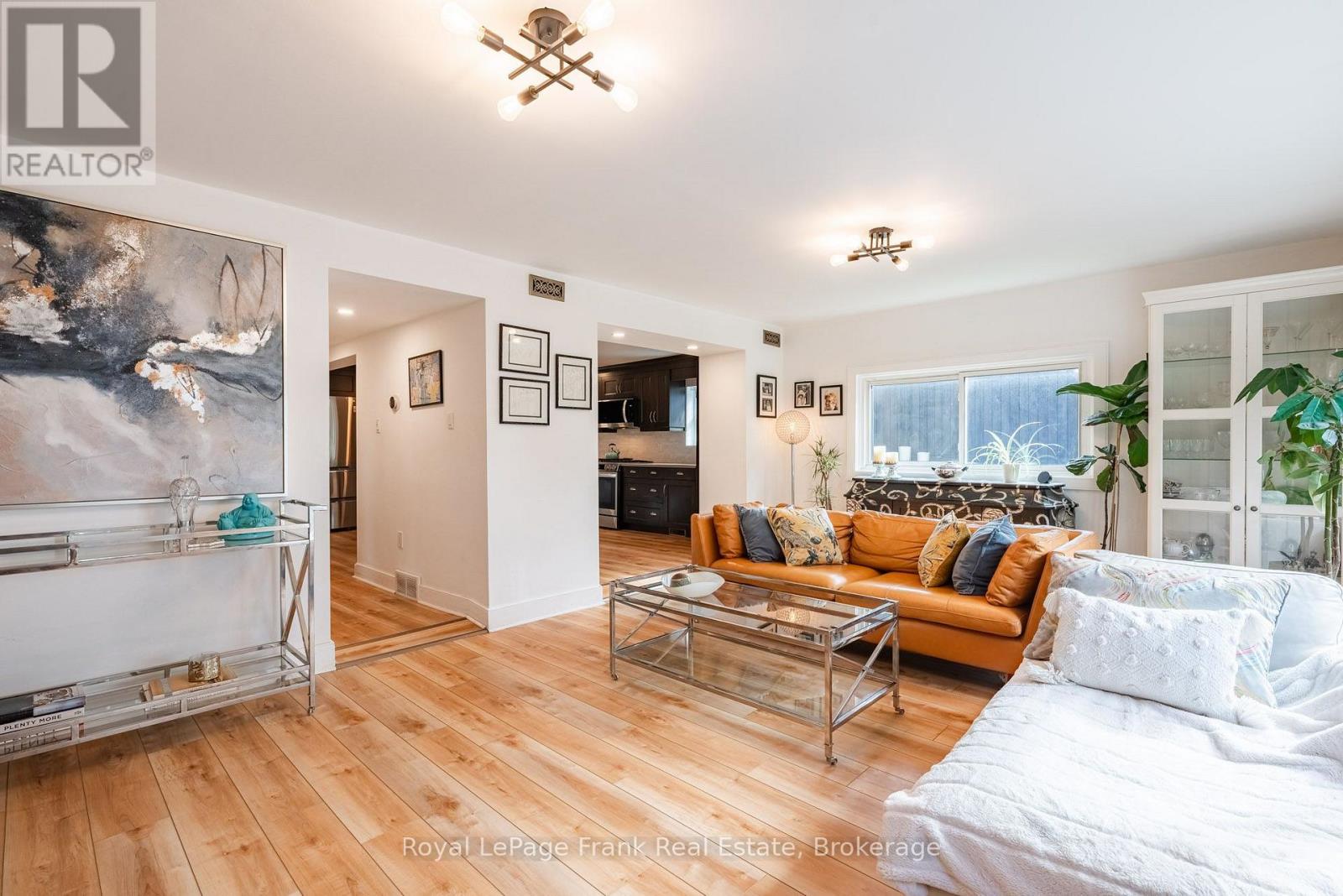 6254 Russell Street, Niagara Falls, Ontario  L2J 1P1 - Photo 14 - X13800158