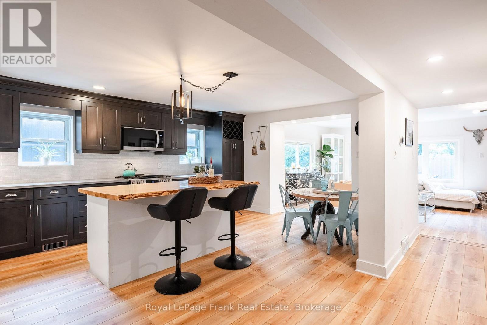 6254 Russell Street, Niagara Falls, Ontario  L2J 1P1 - Photo 9 - X13800158