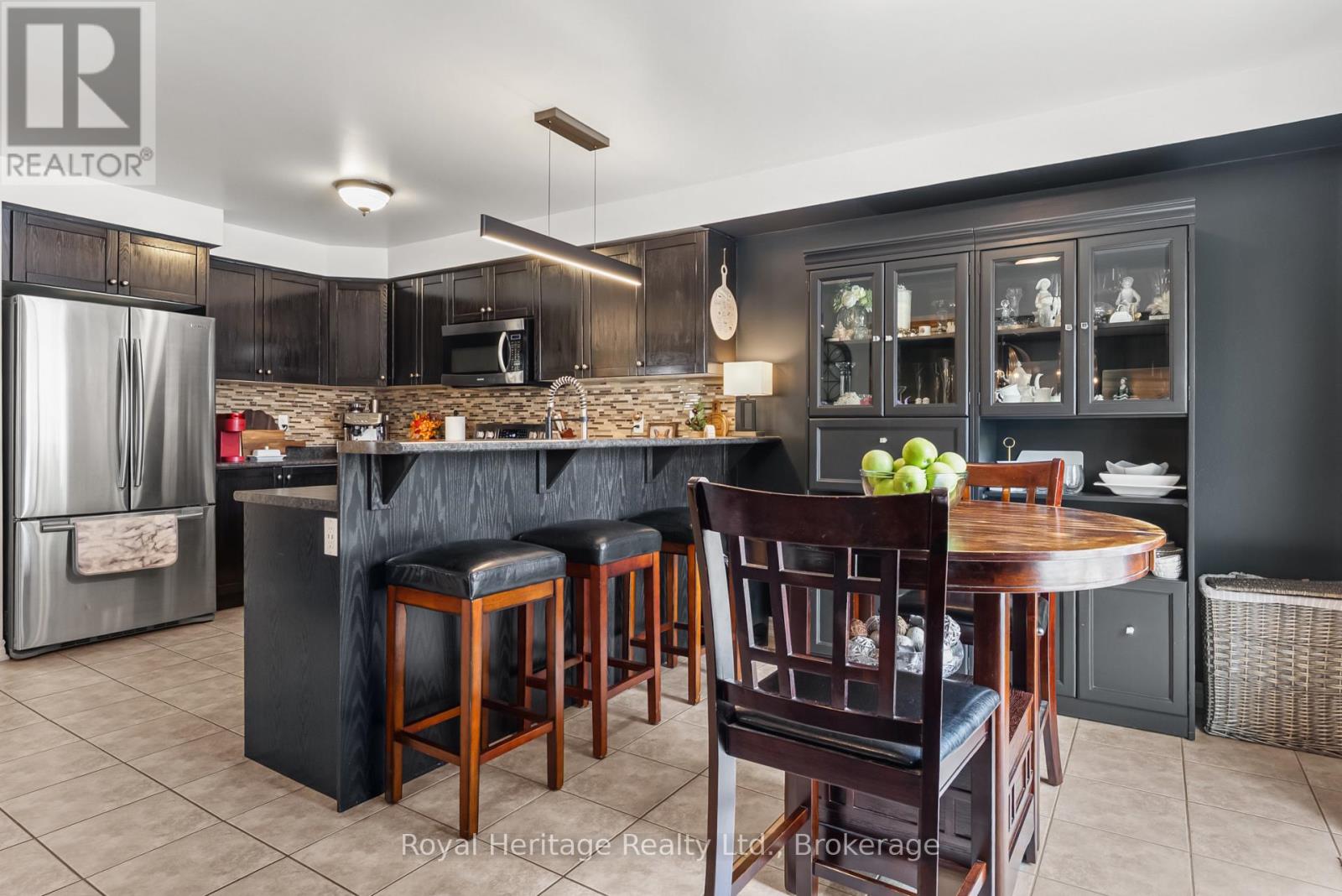 14 Tabb Avenue, Clarington, Ontario  L1E 0B2 - Photo 5 - E13800792