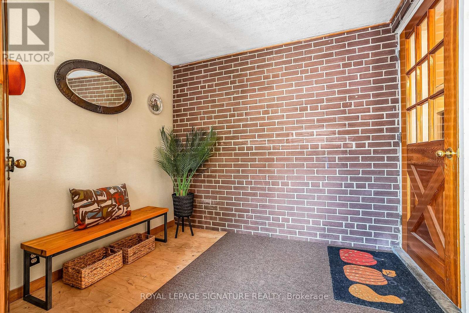 32 Northey Drive, Toronto, Ontario  M2L 2S9 - Photo 4 - C13800822