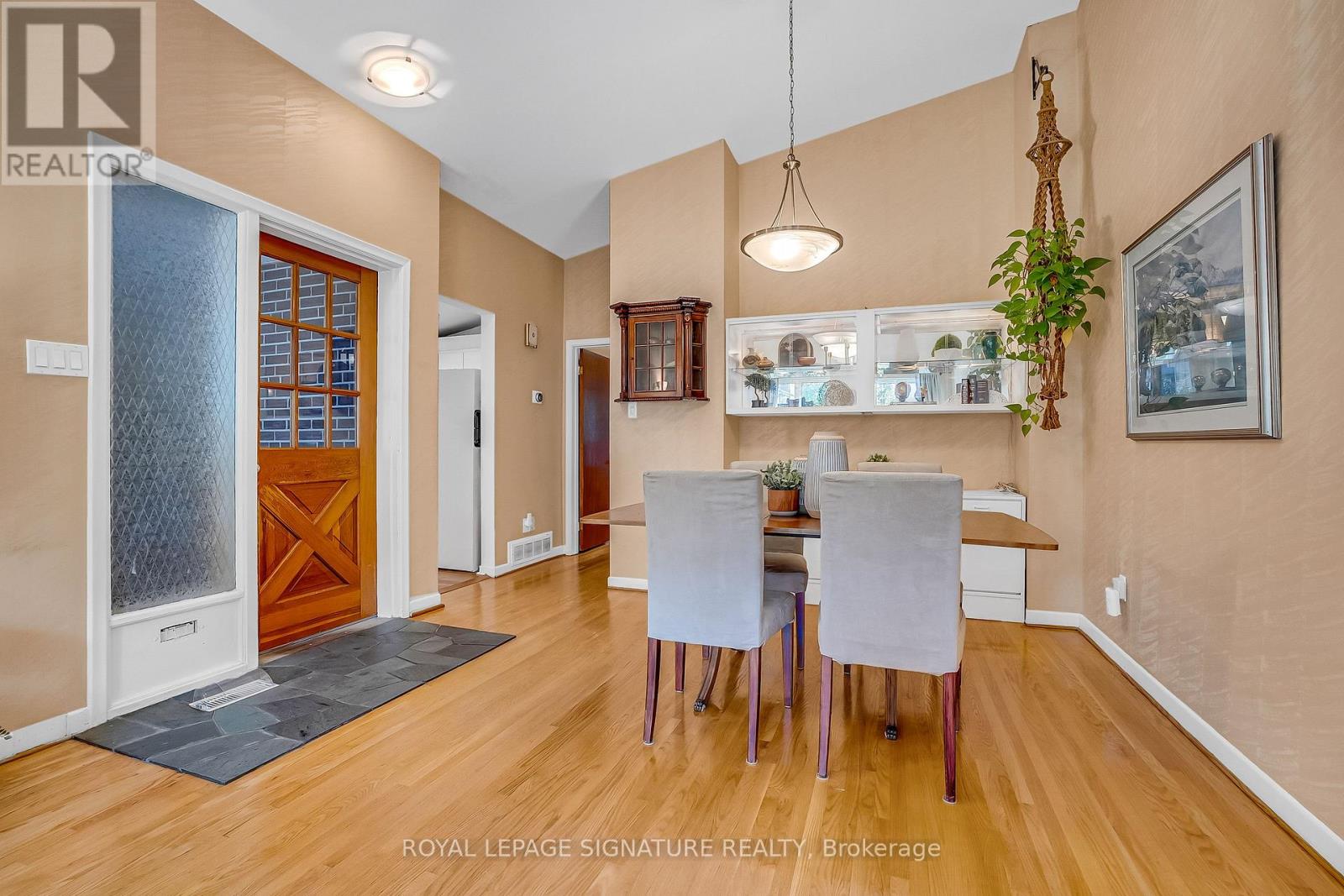 32 Northey Drive, Toronto, Ontario  M2L 2S9 - Photo 8 - C13800822