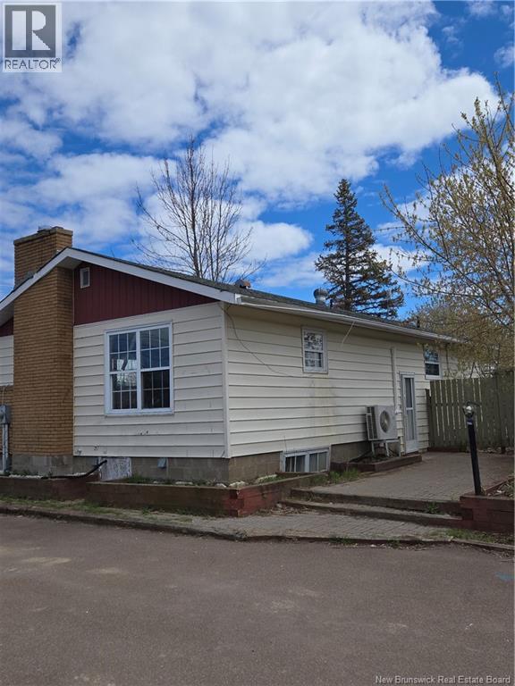 9522 Main Street, Richibucto, New Brunswick  E4W 4E4 - Photo 2 - NB148126
