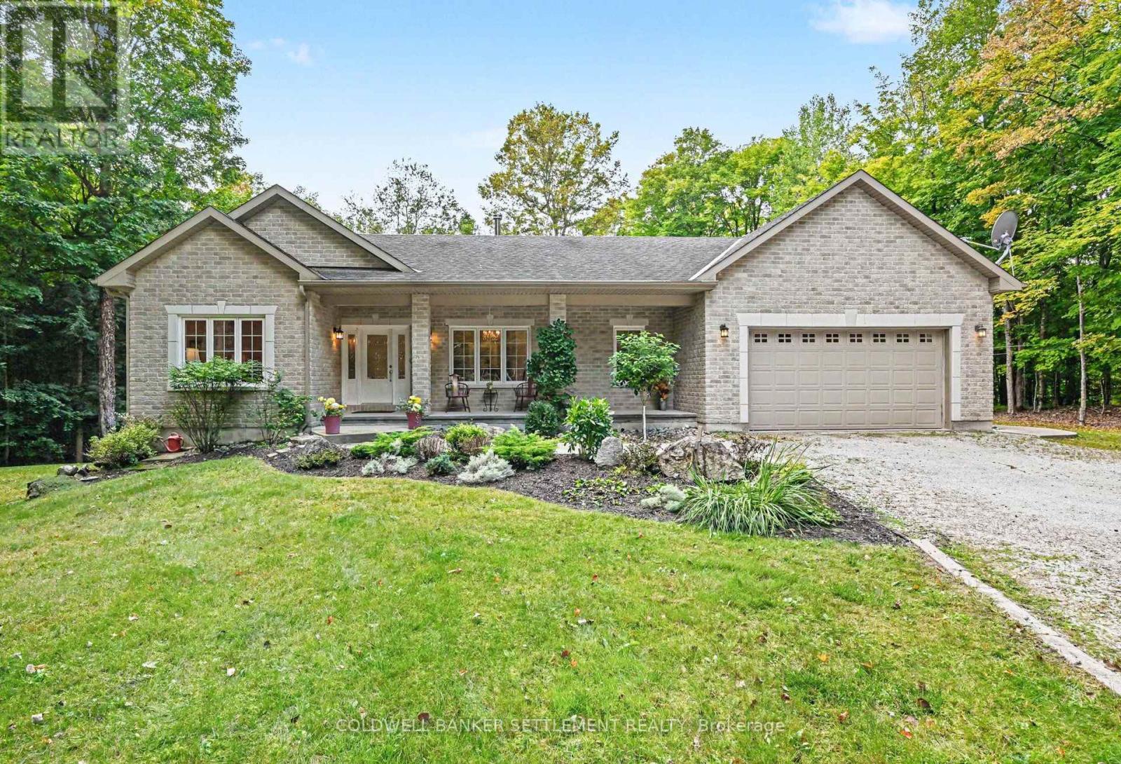 476 Lakewood Road, Tay Valley, Ontario