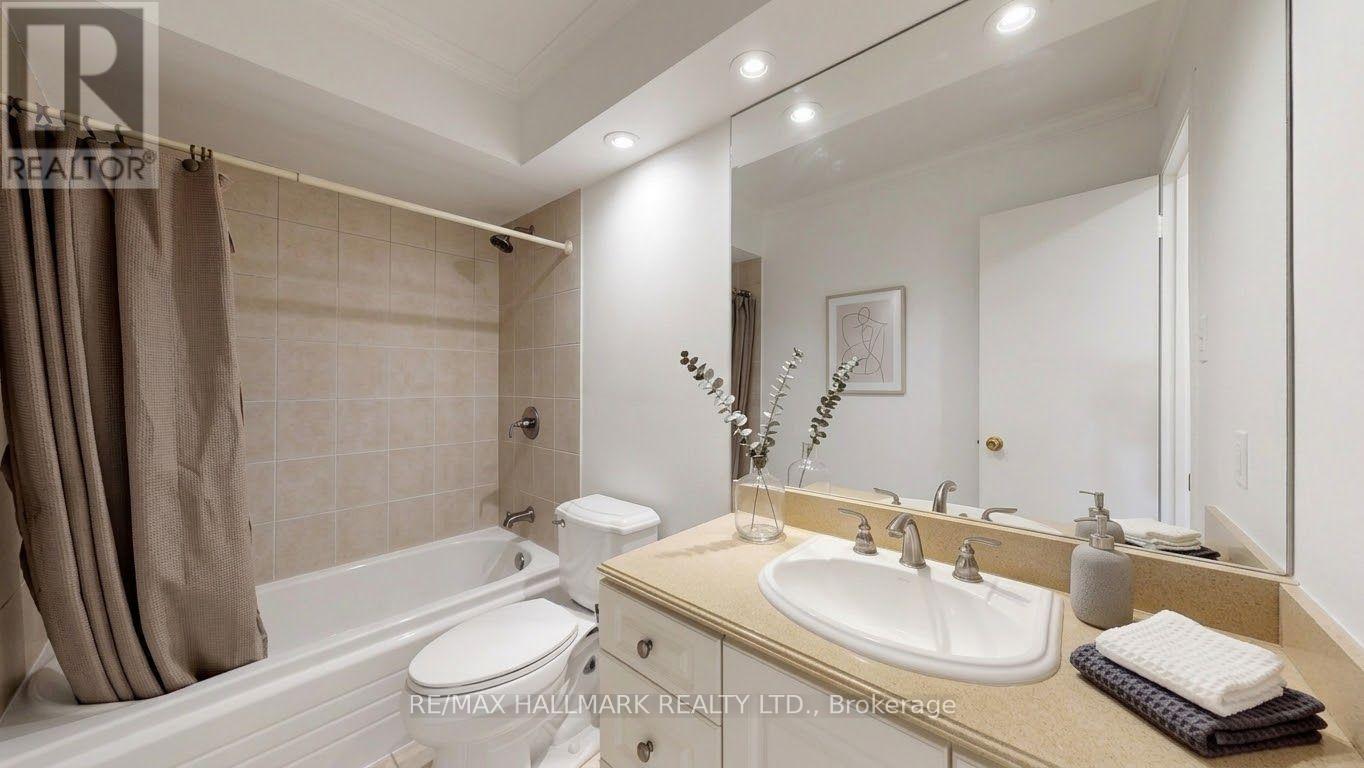 7 - 144 Henderson Avenue, Markham, Ontario  L3T 2L5 - Photo 8 - N13800796