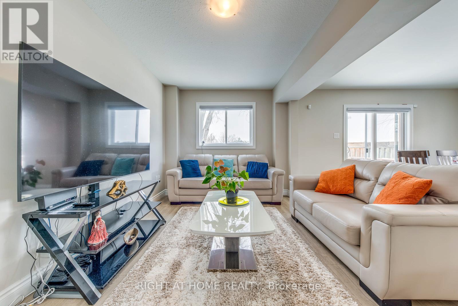 30 Brighton Road, Barrie (Georgian Drive), Ontario  L4M 6S4 - Photo 11 - S13800844