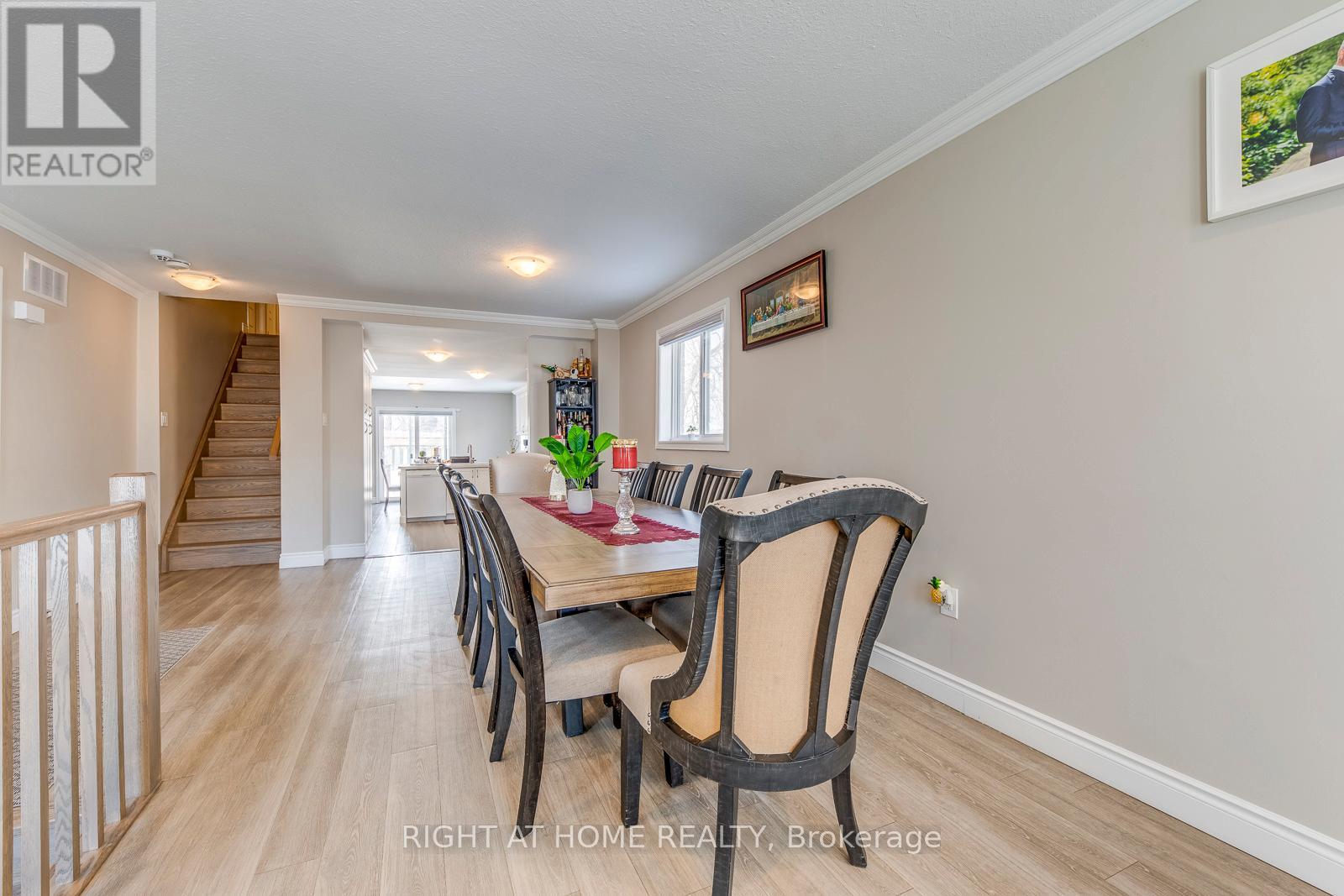 30 Brighton Road, Barrie (Georgian Drive), Ontario  L4M 6S4 - Photo 7 - S13800844