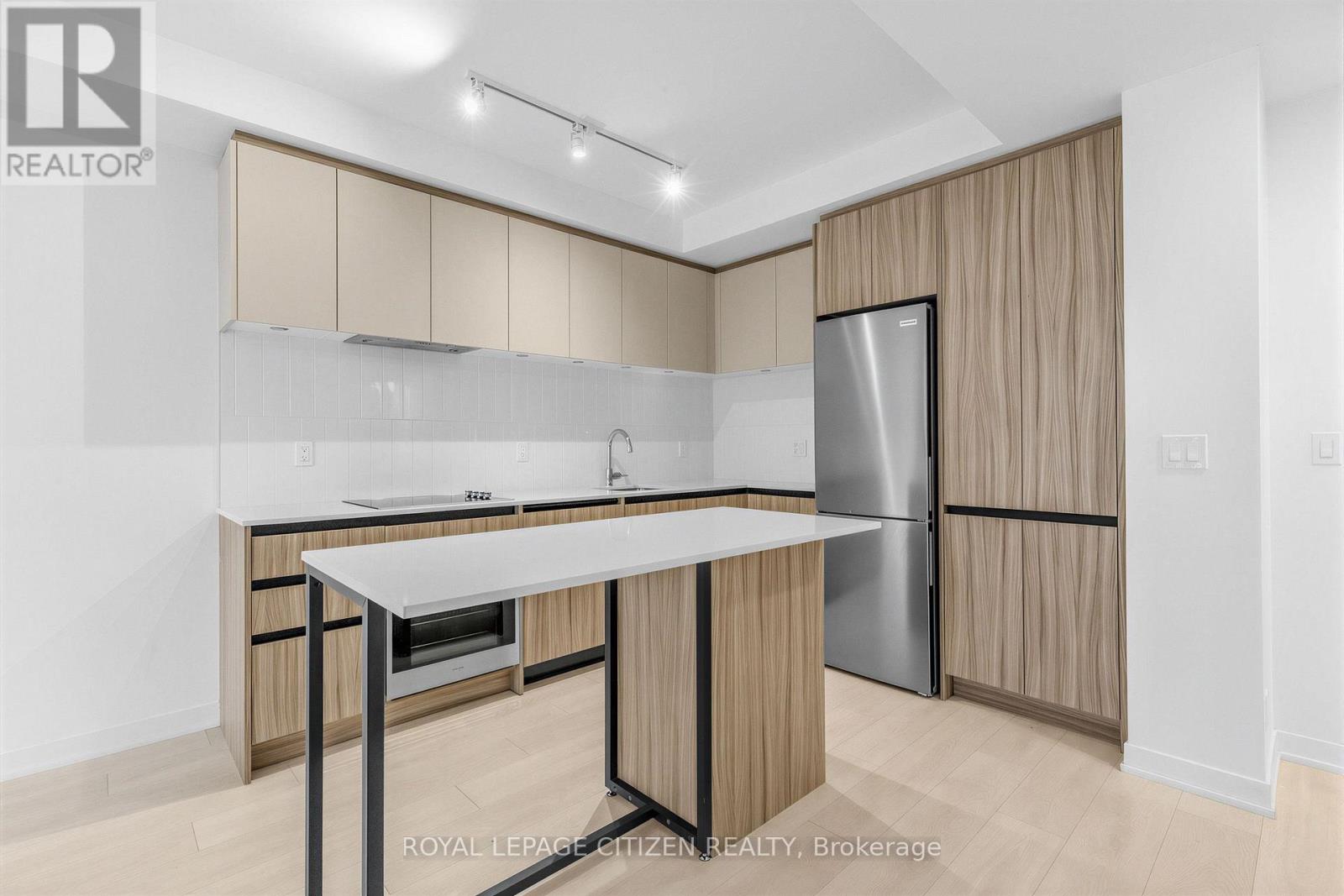 B-0103 - 7950 Bathurst Street, Vaughan, Ontario  L4J 0L4 - Photo 6 - N13798424