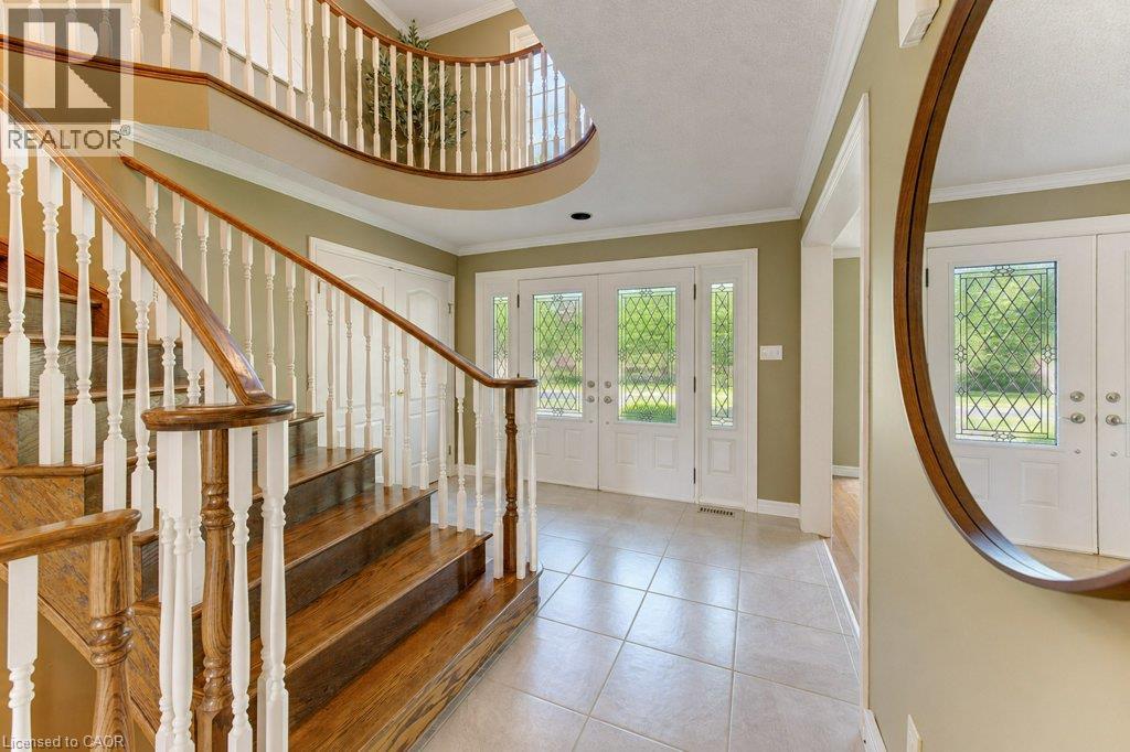 546 Sandbrooke Court, Waterloo, Ontario  N2T 2H4 - Photo 9 - 40864298