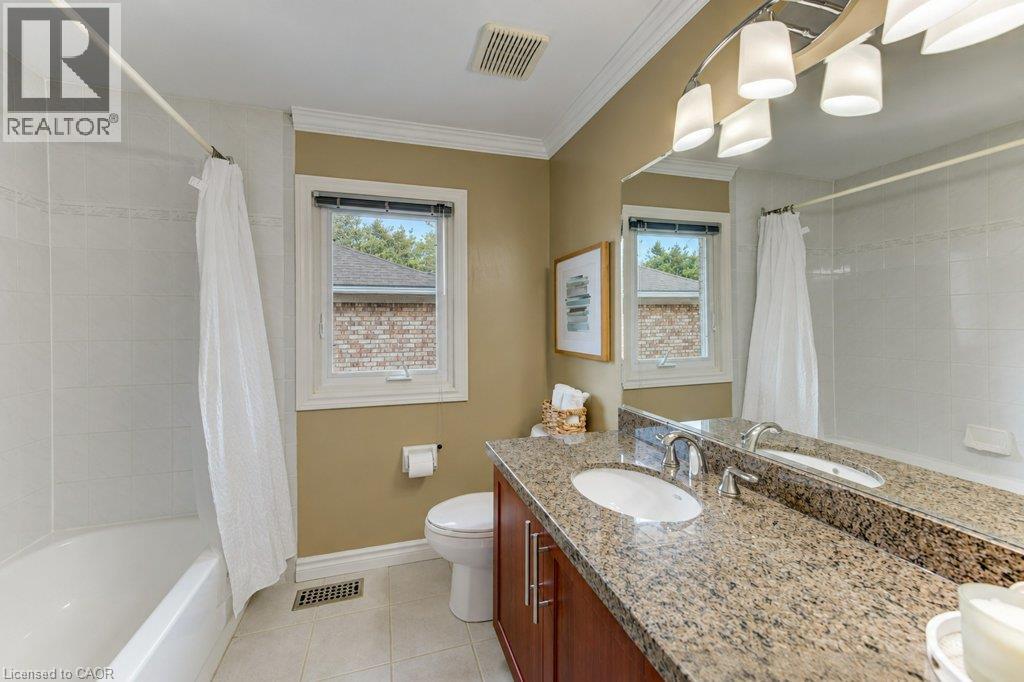 546 Sandbrooke Court, Waterloo, Ontario  N2T 2H4 - Photo 34 - 40864298