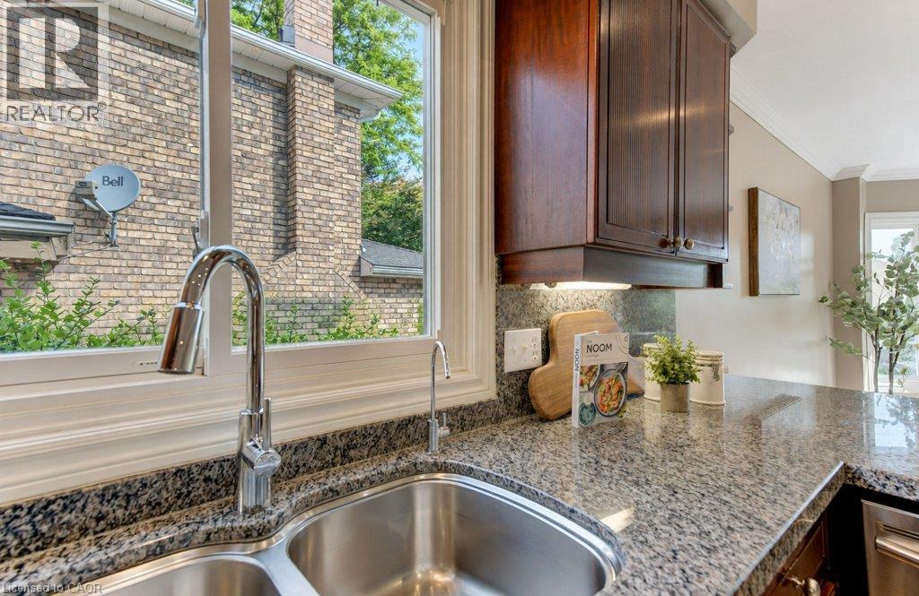 546 Sandbrooke Court, Waterloo, Ontario  N2T 2H4 - Photo 22 - 40864298