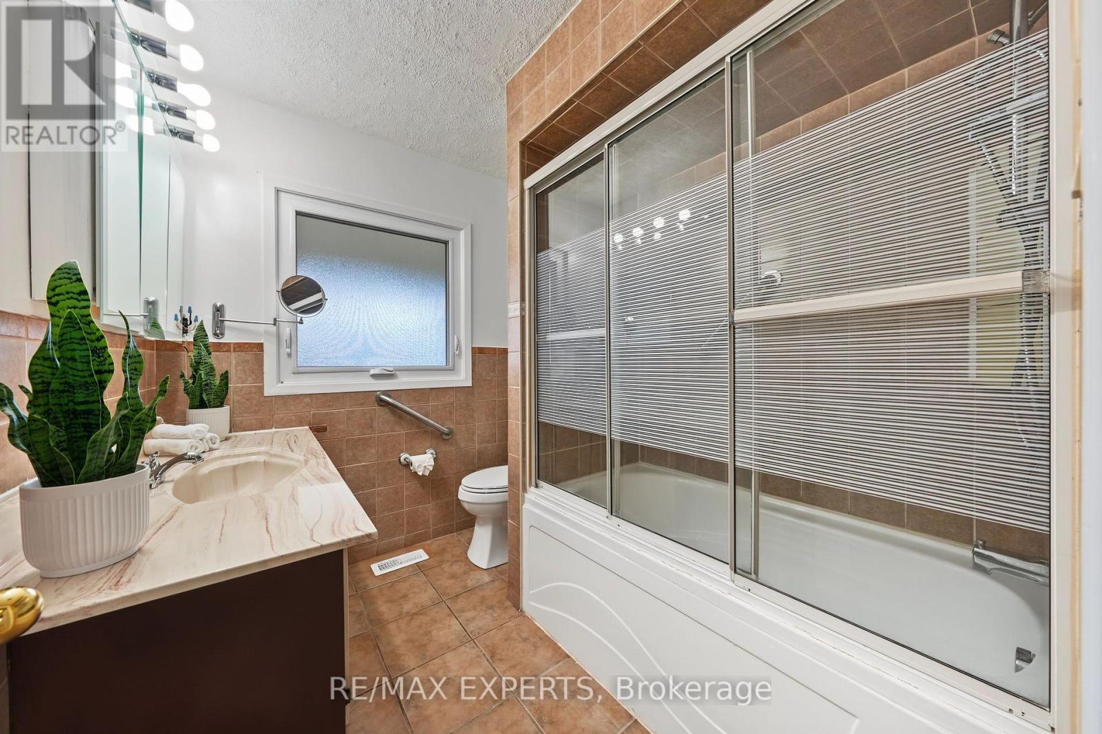 79 Olive Street, Grimsby, Ontario  L3M 2C6 - Photo 20 - X13800852