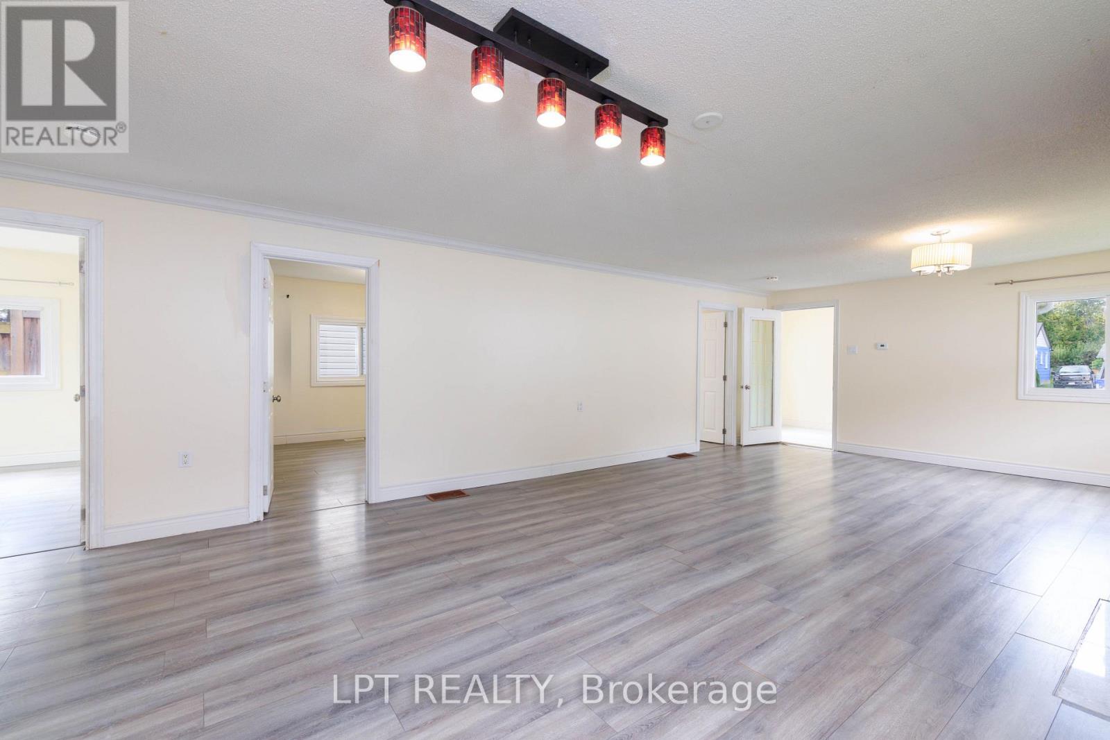 837 Montsell Avenue, Georgina, Ontario  L0E 1S0 - Photo 14 - N13795332