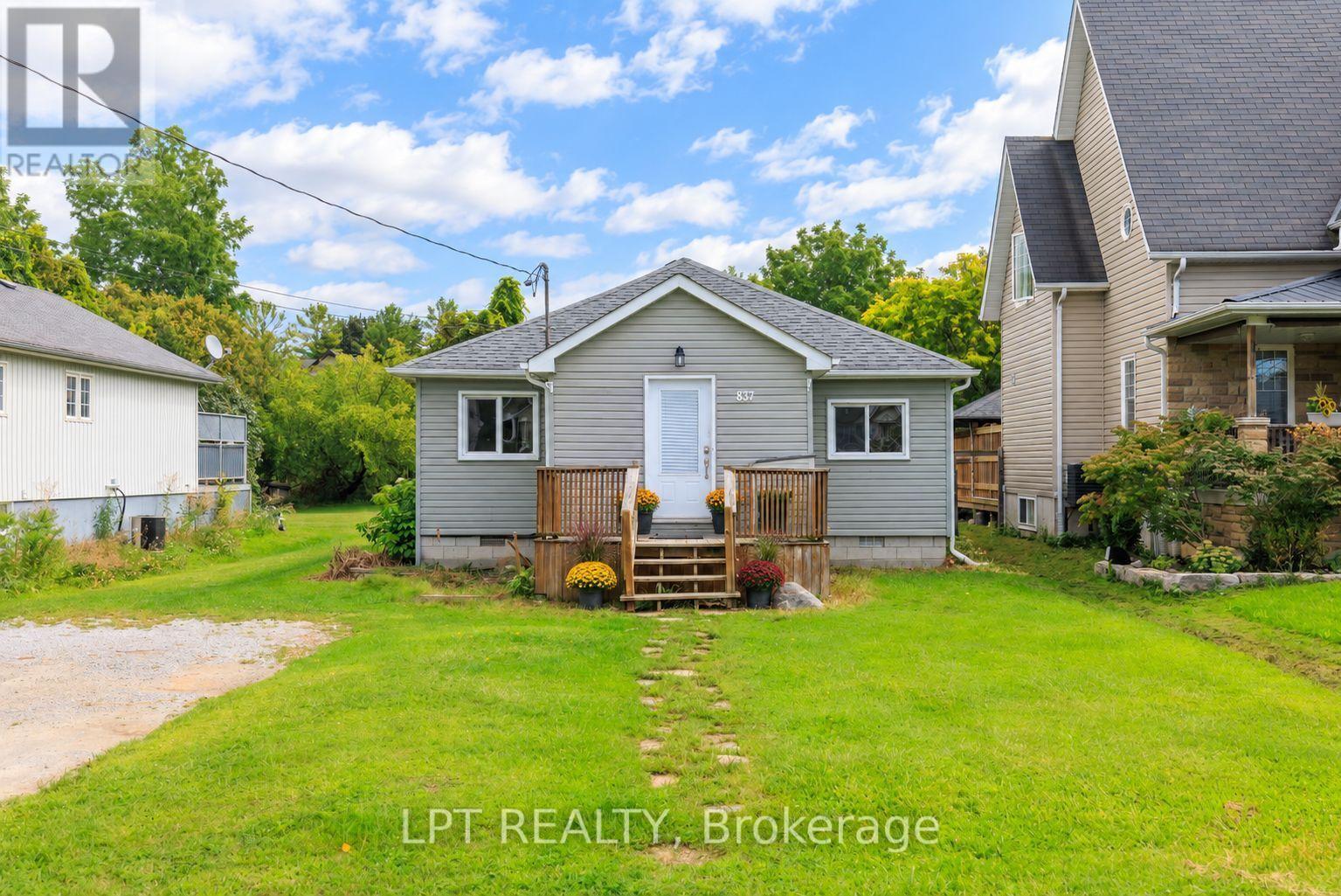 837 Montsell Avenue, Georgina, Ontario  L0E 1S0 - Photo 7 - N13795332