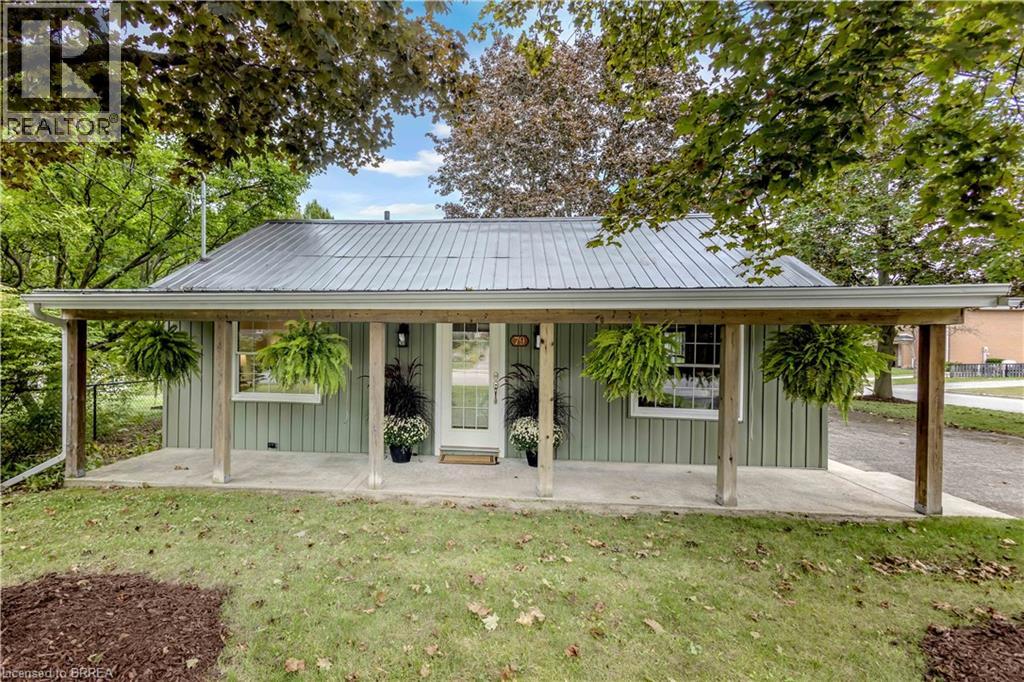 79 Oak Street, Simcoe, Ontario  N3Y 3J9 - Photo 2 - 40861627
