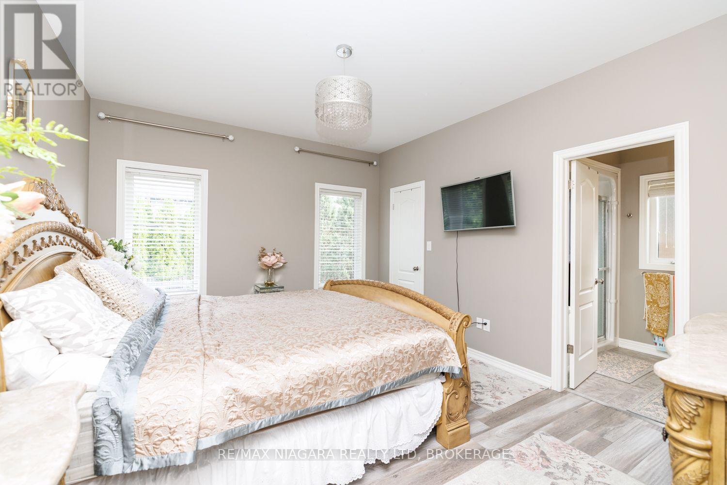 7653 Mulhern Street, Niagara Falls, Ontario  L2H 1B2 - Photo 12 - X13800868