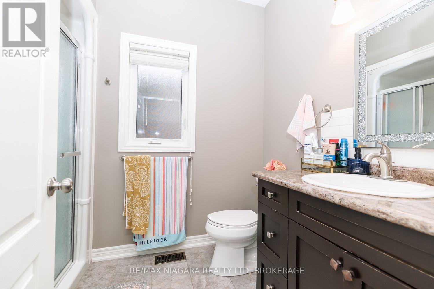 7653 Mulhern Street, Niagara Falls, Ontario  L2H 1B2 - Photo 15 - X13800868