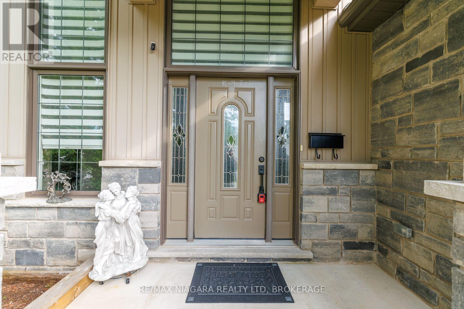 7653 Mulhern Street, Niagara Falls, Ontario  L2H 1B2 - Photo 2 - X13800868