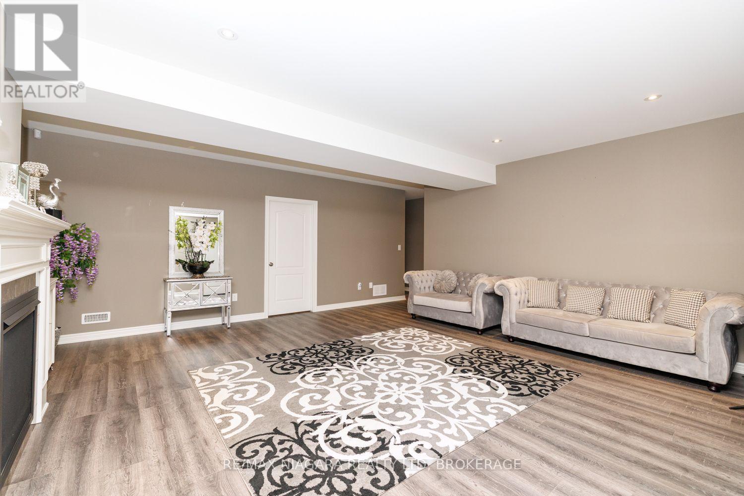 7653 Mulhern Street, Niagara Falls, Ontario  L2H 1B2 - Photo 22 - X13800868
