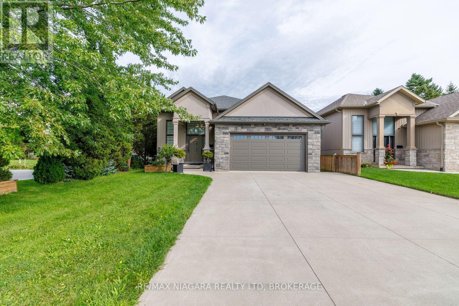 7653 Mulhern Street, Niagara Falls, Ontario  L2H 1B2 - Photo 3 - X13800868