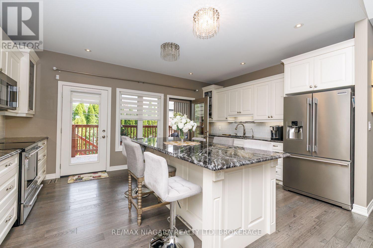 7653 Mulhern Street, Niagara Falls, Ontario  L2H 1B2 - Photo 6 - X13800868