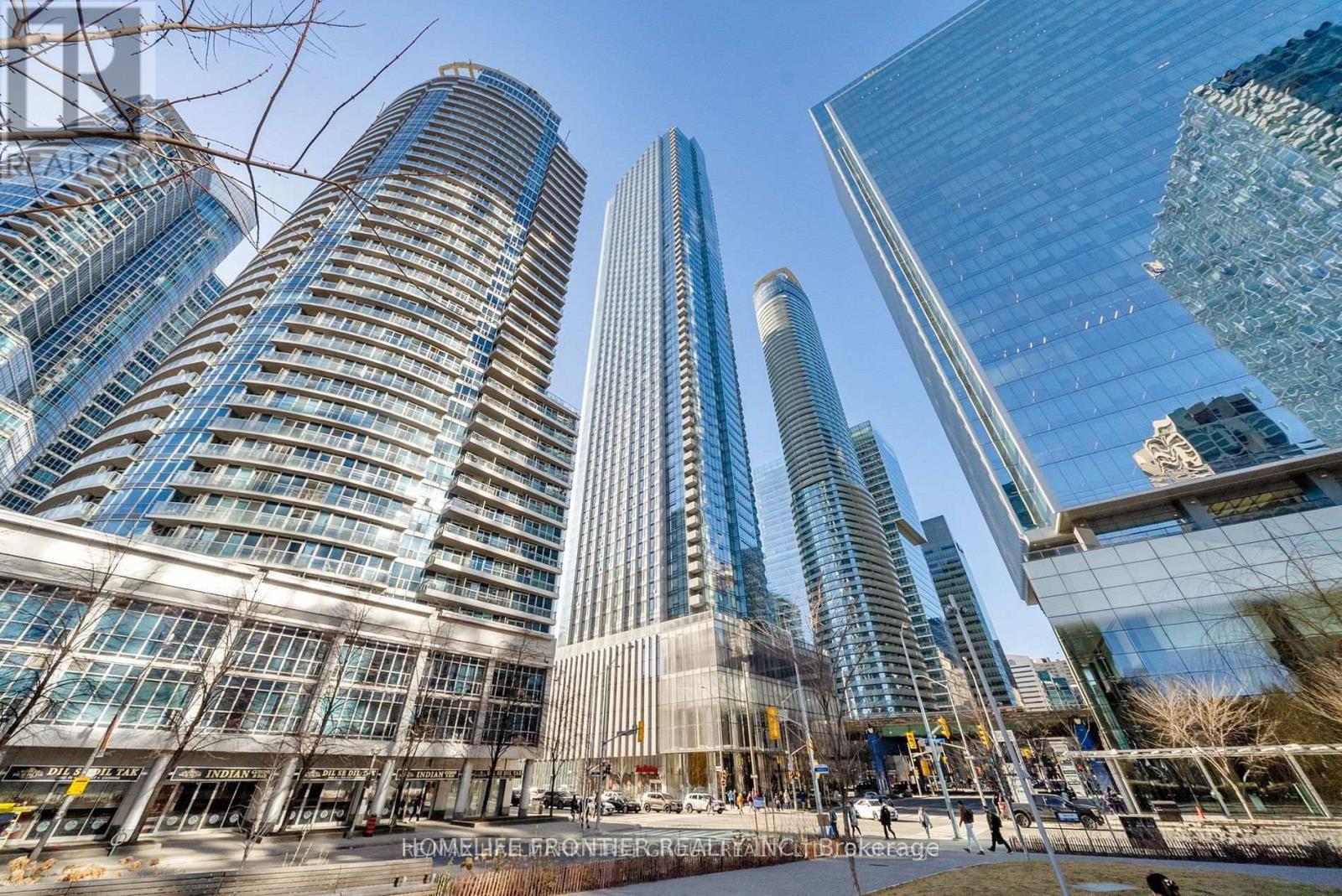 2711 - 10 YORK STREET, Toronto, Ontario