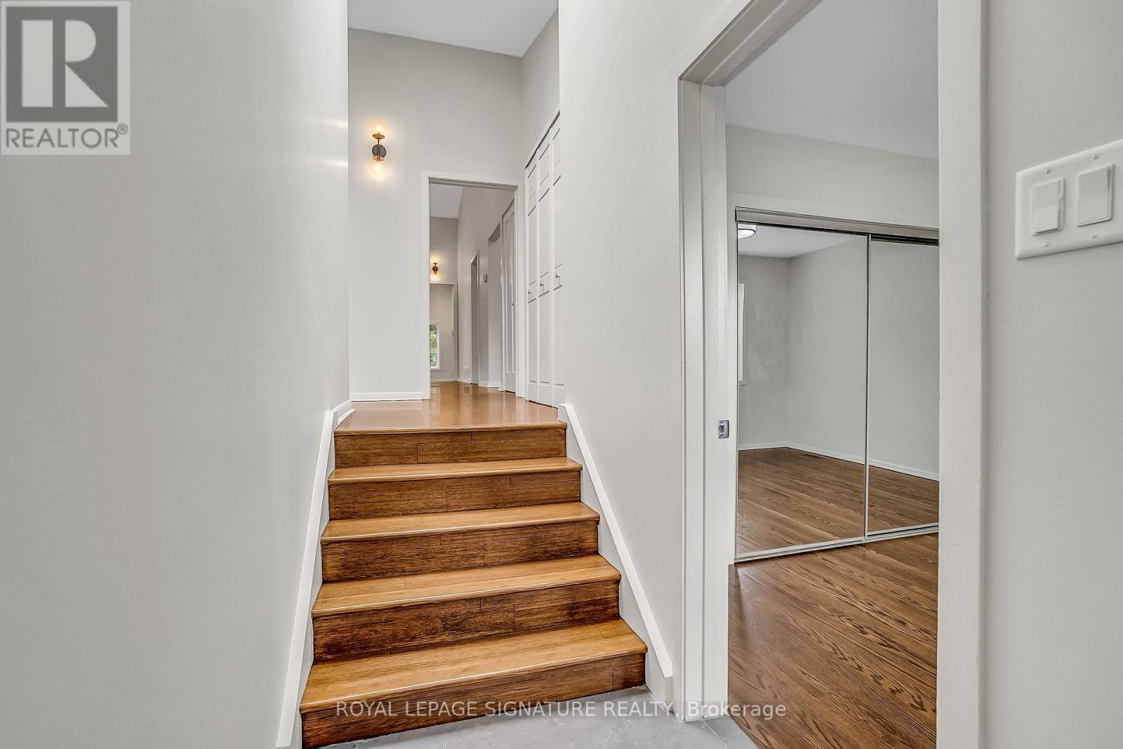 155 Three Valleys Drive, Toronto, Ontario  M3A 3C1 - Photo 4 - C13800884