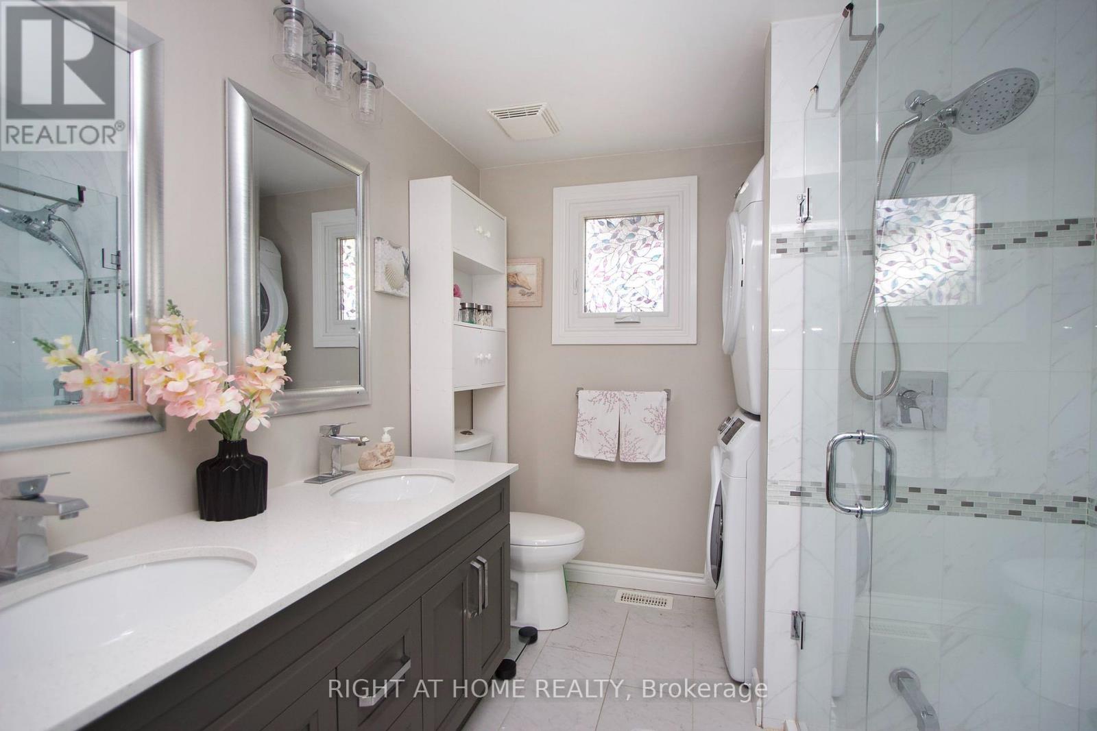 13 Cornerbrook Court, Clarington, Ontario  L1B 1B7 - Photo 23 - E13800880