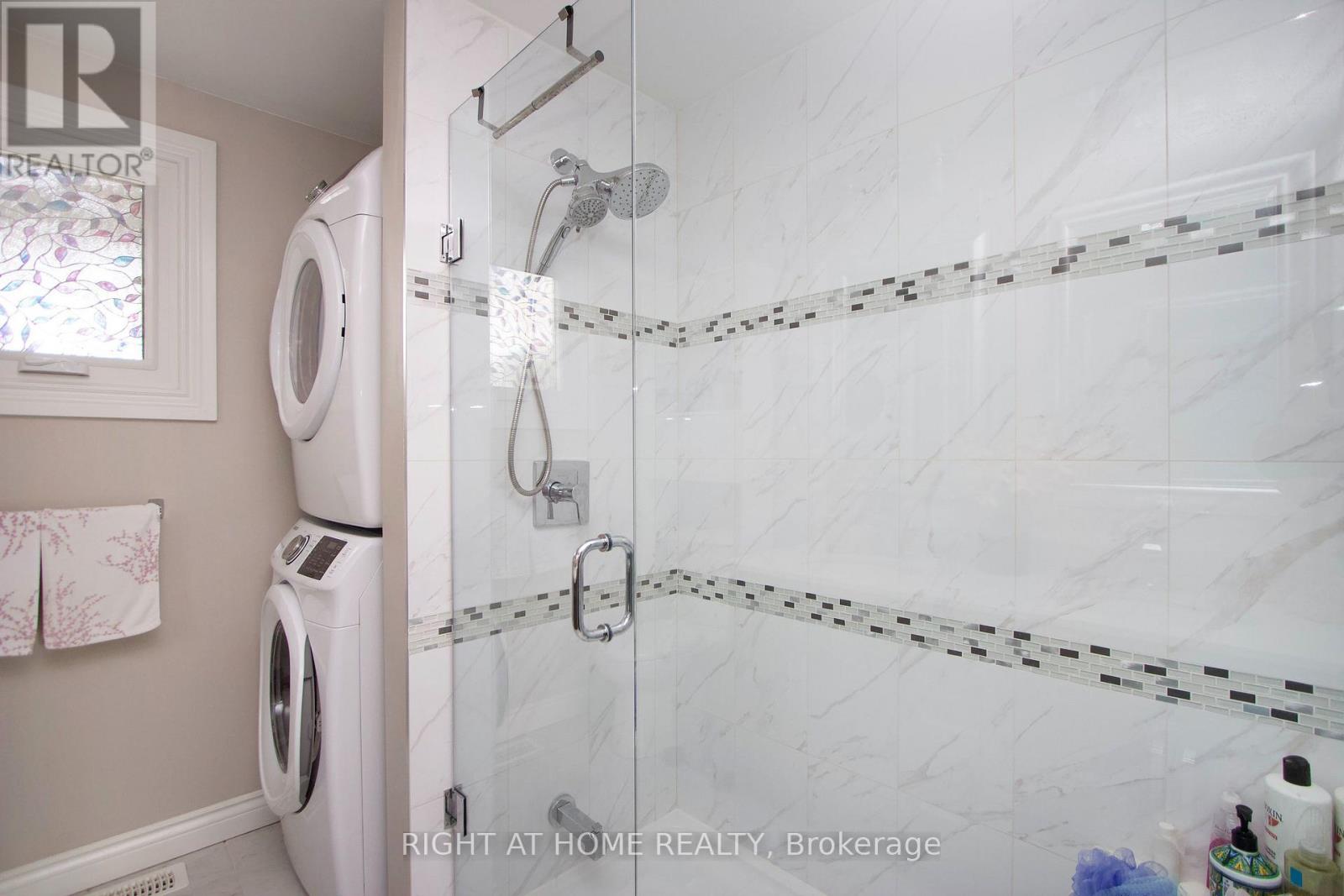 13 Cornerbrook Court, Clarington, Ontario  L1B 1B7 - Photo 24 - E13800880