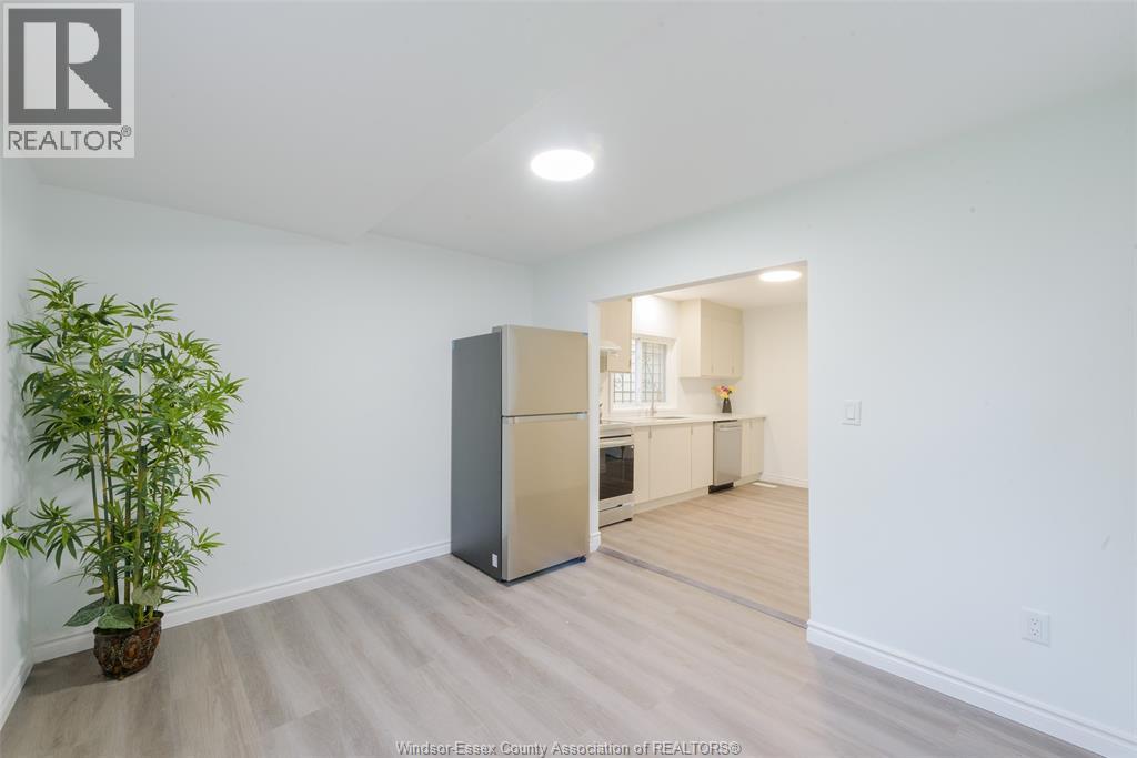 941 Cataraqui, Windsor, Ontario  N9A 3P7 - Photo 10 - 26022972