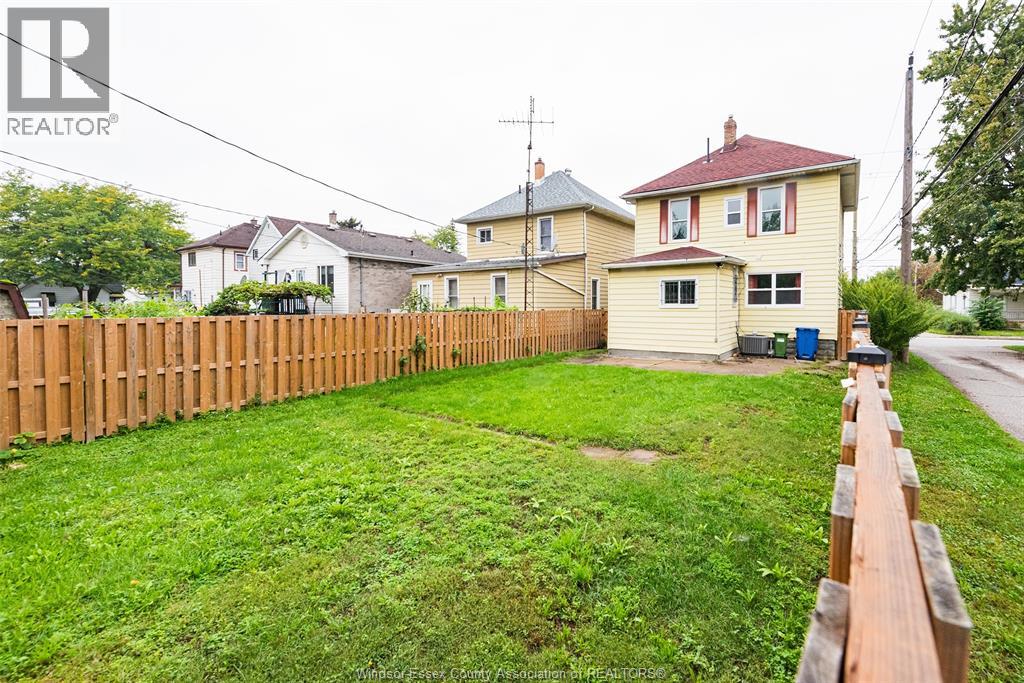 941 Cataraqui, Windsor, Ontario  N9A 3P7 - Photo 33 - 26022972