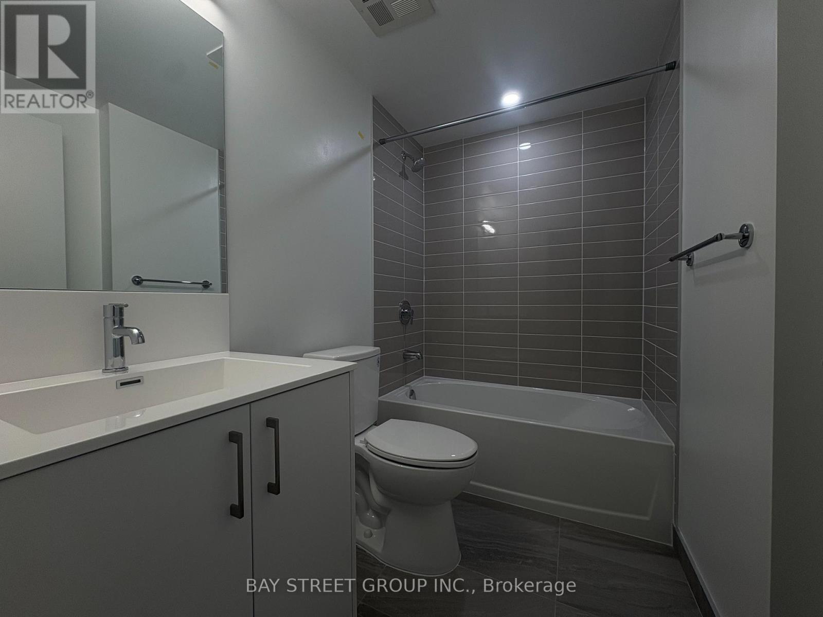 2322 - 4010 Eglinton Avenue W, Toronto, Ontario  M9A 0G5 - Photo 9 - W13800862