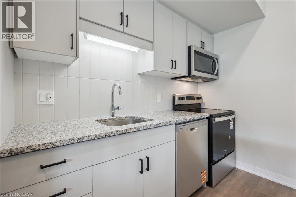 15 Stauffer Woods Trail Unit# 7, Kitchener, Ontario  N2P 0L1 - Photo 11 - 40862939