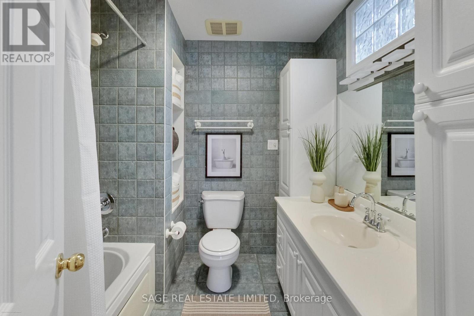 4 Dingwall Avenue, Toronto, Ontario  M4K 1H1 - Photo 32 - E13783568