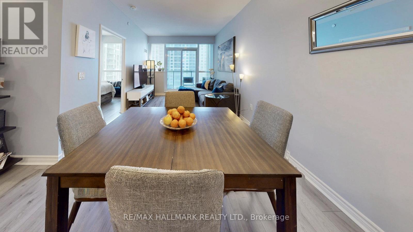 910 - 349 Rathburn Road W, Mississauga, Ontario  L5B 0G9 - Photo 10 - W13511730