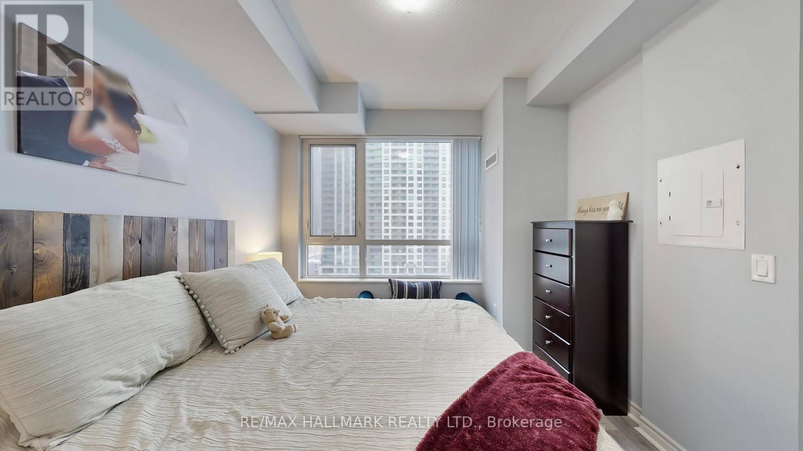 910 - 349 Rathburn Road W, Mississauga, Ontario  L5B 0G9 - Photo 13 - W13511730