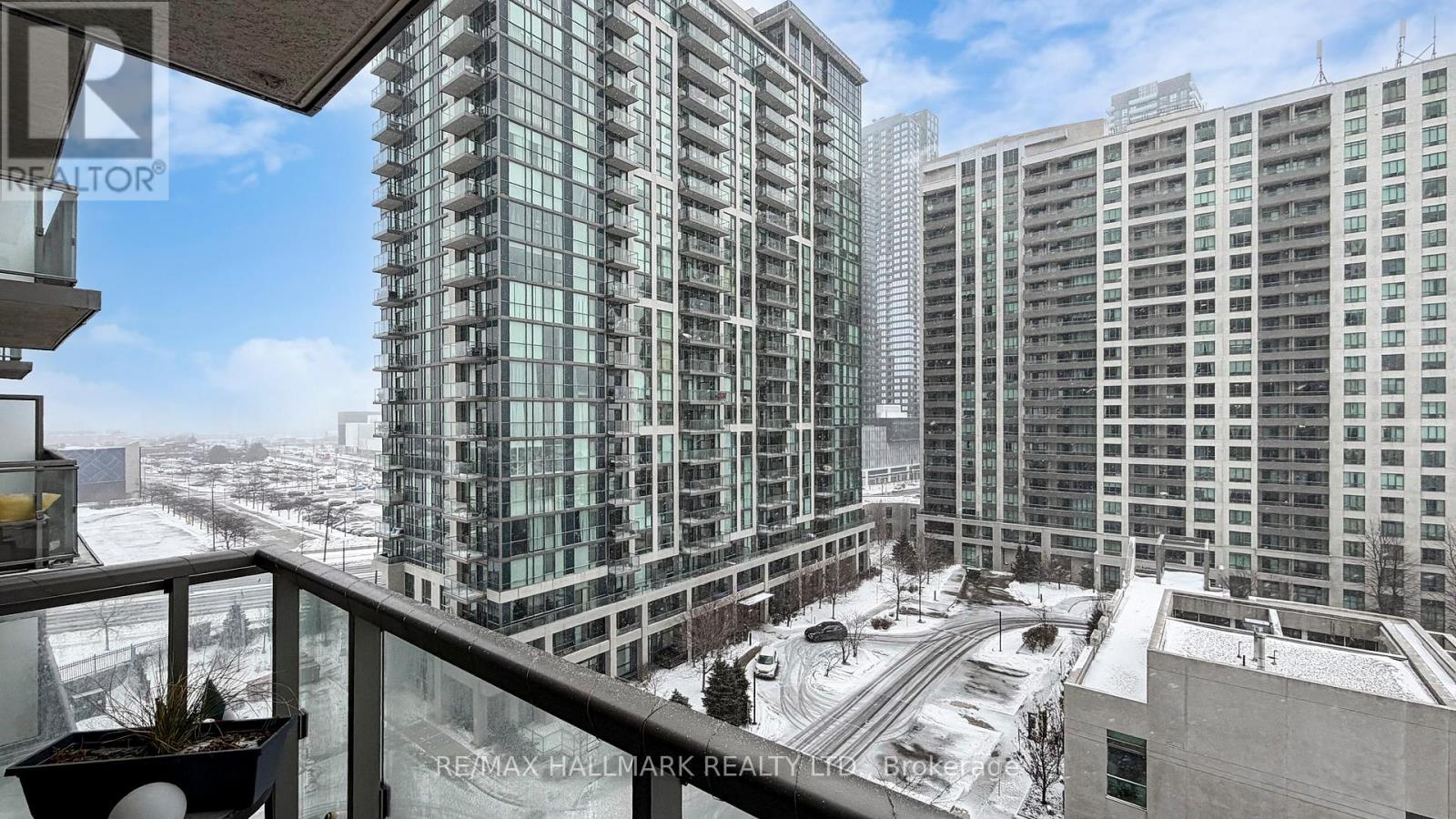 910 - 349 Rathburn Road W, Mississauga, Ontario  L5B 0G9 - Photo 27 - W13511730