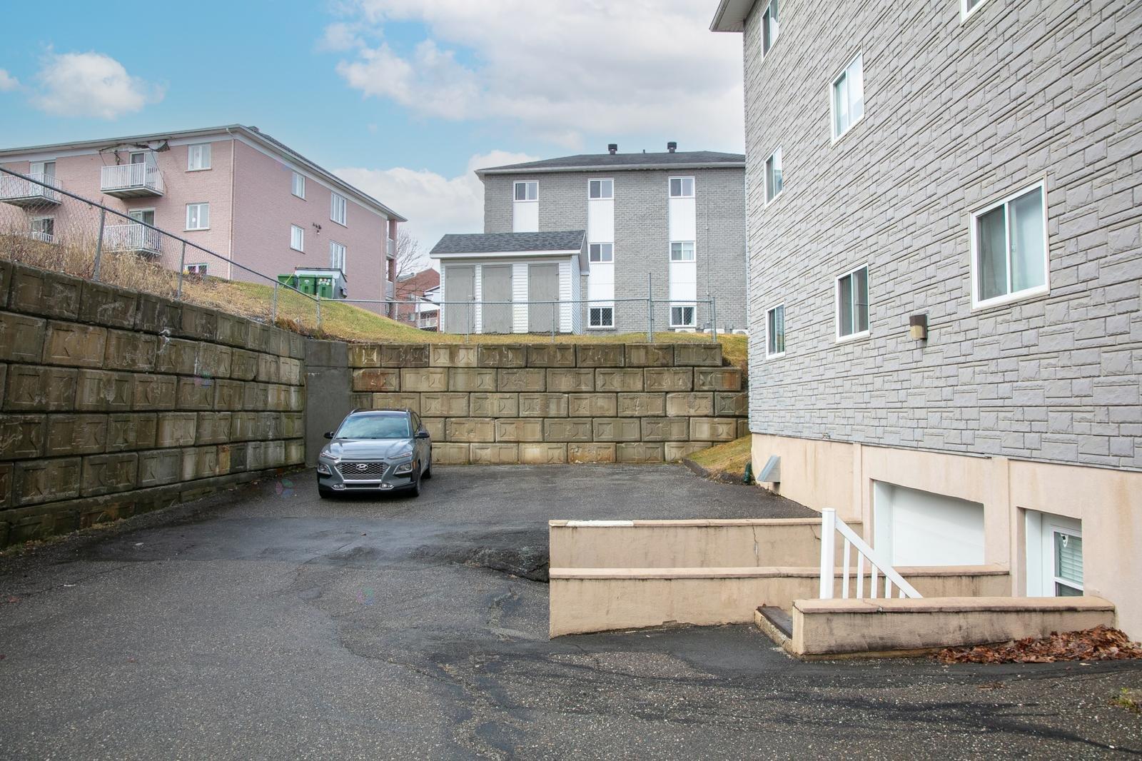 1174 Rue des Quatre-Saisons Sherbrooke (Fleurimont) Quebec Canada J1E4K6 4