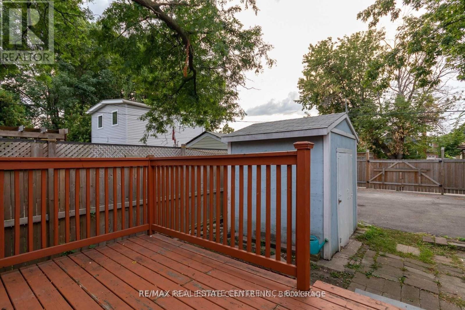 295 Strathearn Avenue, Hamilton, Ontario  L8H 5K8 - Photo 12 - X13800870