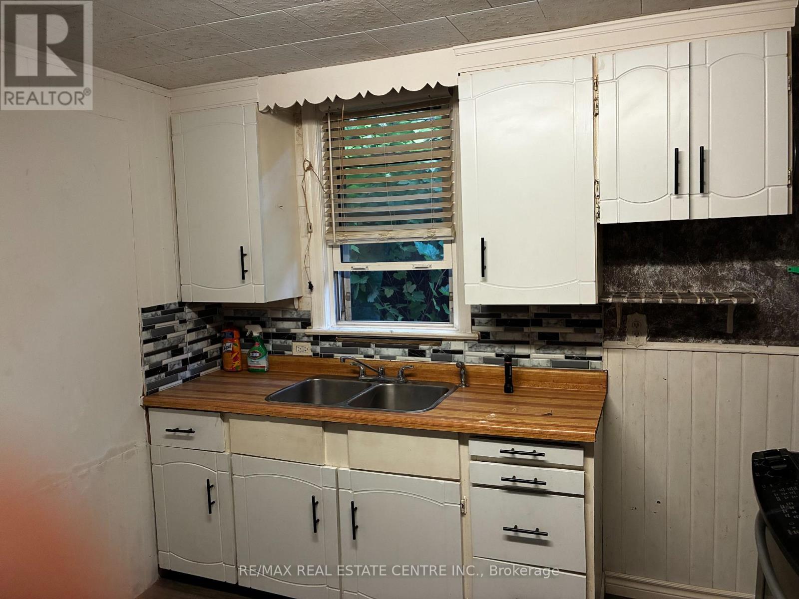 295 Strathearn Avenue, Hamilton, Ontario  L8H 5K8 - Photo 4 - X13800870