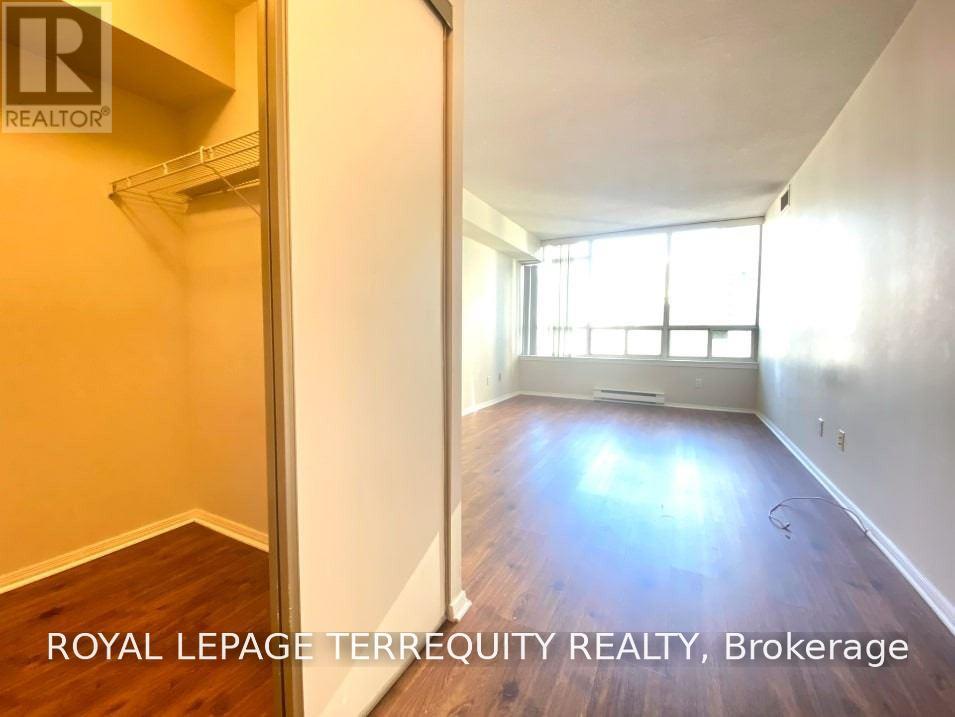 201 - 30 Greenfield Avenue, Toronto, Ontario  M2N 6N3 - Photo 16 - C13799808