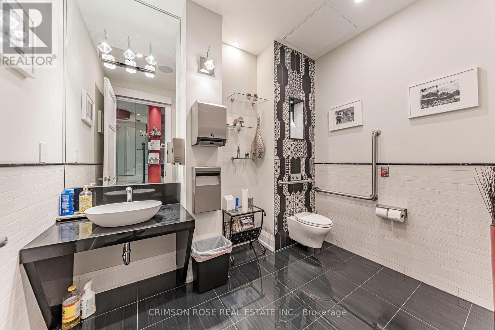 4 - 217 Speers Road, Oakville, Ontario  L6K 0J3 - Photo 15 - W13800526
