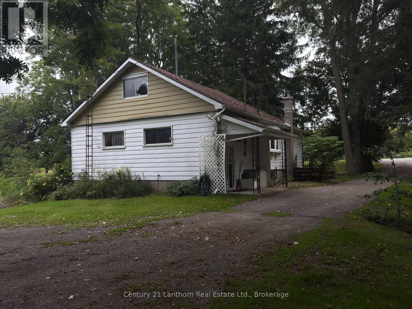 472 County Rd 10 Road W, Prince Edward County, Ontario  K0K 2T0 - Photo 2 - X13800830
