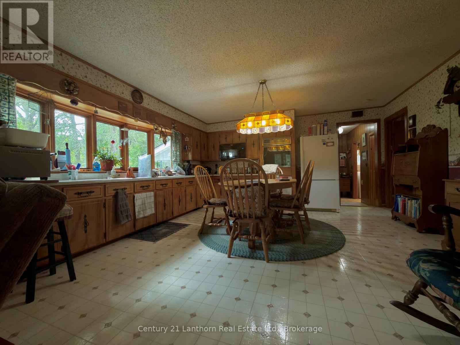 472 County Rd 10 Road W, Prince Edward County, Ontario  K0K 2T0 - Photo 6 - X13800830